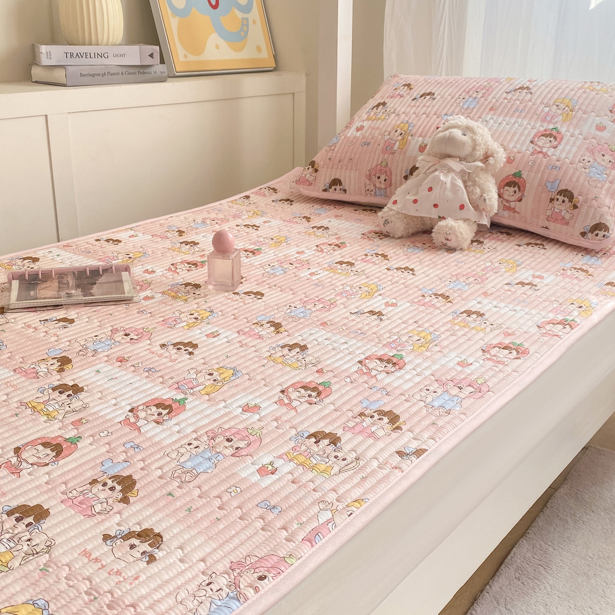 91家纺网 家纺一手货源 找家纺 康纳利 2026新款全棉床盖学生夹棉薄款床盖宿舍上下铺床垫三件套四季通用 欢乐伙伴