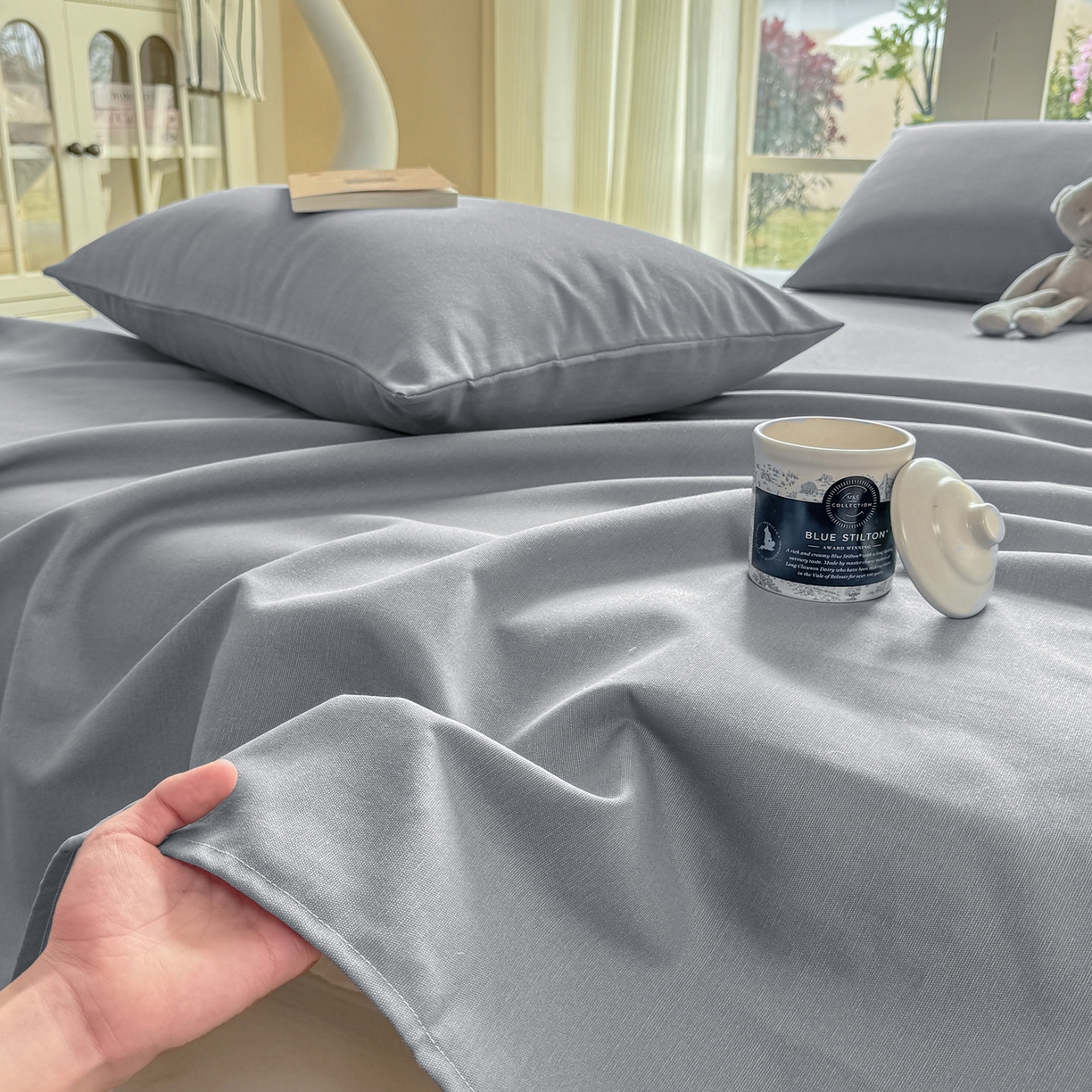 91家纺网 家纺一手货源 找家纺 康纳利 2026新款原棉老粗布透气印花床单 雾蓝灰