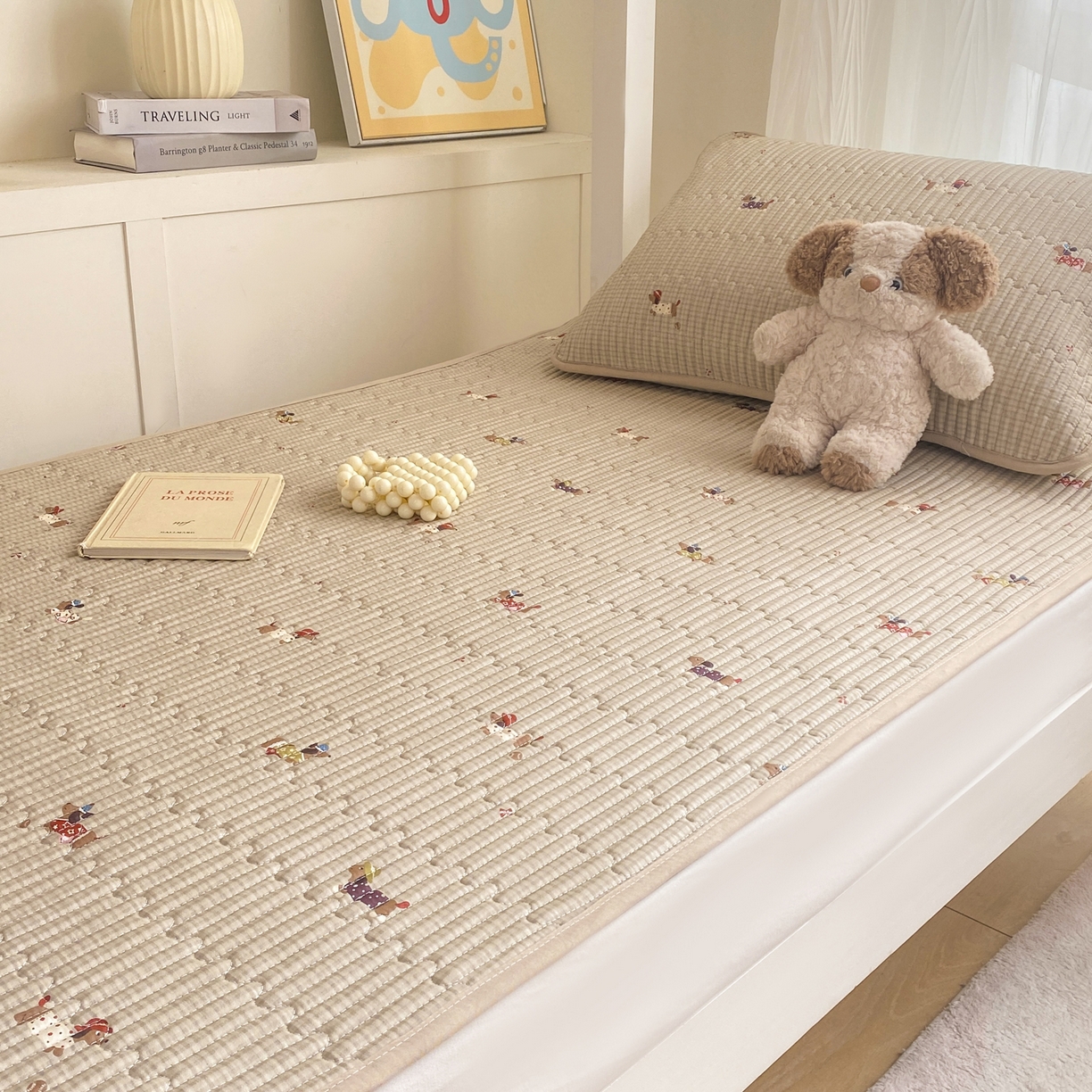 91家纺网 家纺一手货源 找家纺 康纳利 2026新款全棉床盖学生夹棉薄款床盖宿舍上下铺床垫三件套四季通用 腊肠狗