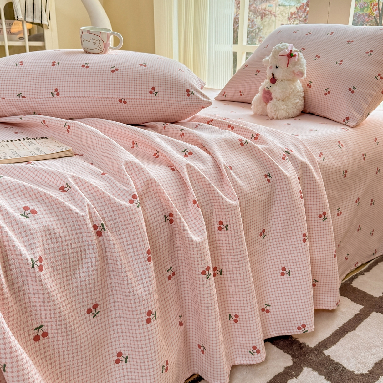 91家纺网 家纺一手货源 找家纺 康纳利 2026新款原棉老粗布透气印花床单 樱小格