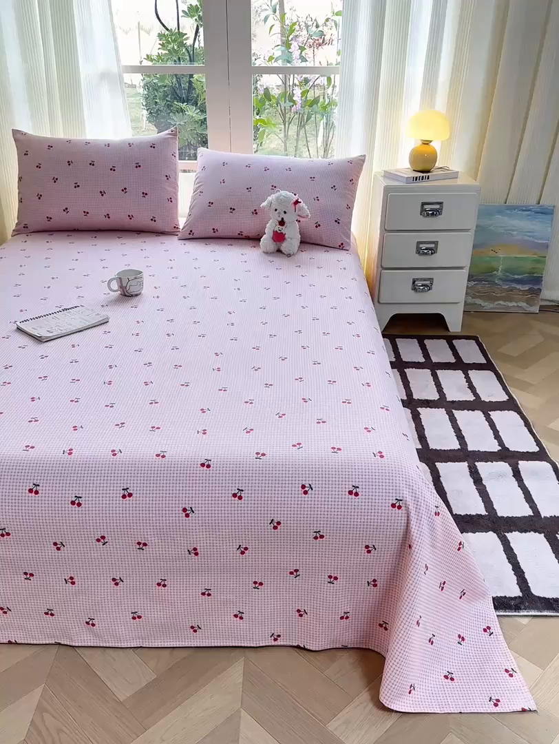 91家纺网 家纺一手货源 找家纺 康纳利 2026新款原棉老粗布透气印花床单 樱小格