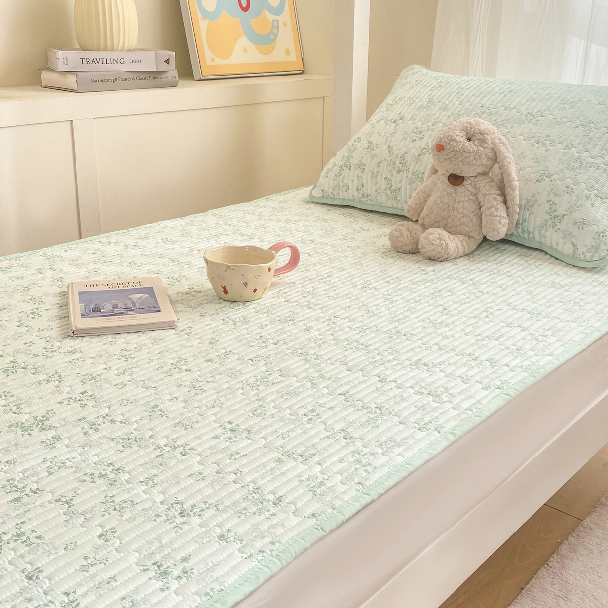 91家纺网 家纺一手货源 找家纺 康纳利 2026新款全棉床盖学生夹棉薄款床盖宿舍上下铺床垫三件套四季通用 莱茵春色