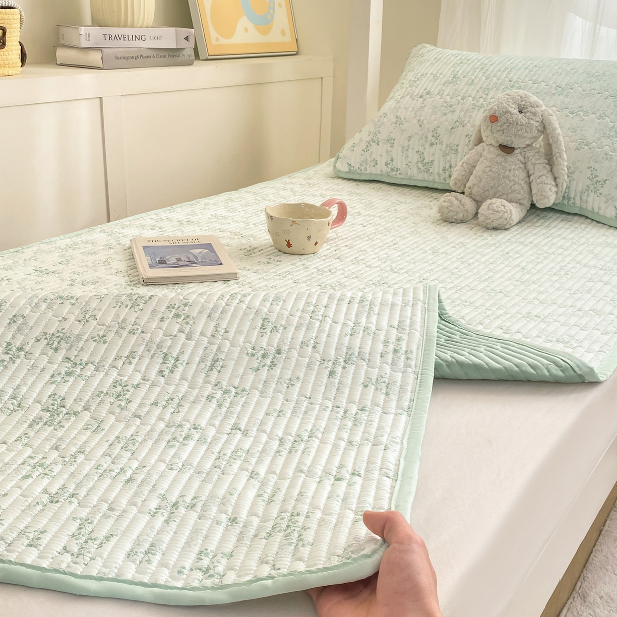 91家纺网 家纺一手货源 找家纺 康纳利 2026新款全棉床盖学生夹棉薄款床盖宿舍上下铺床垫三件套四季通用 莱茵春色