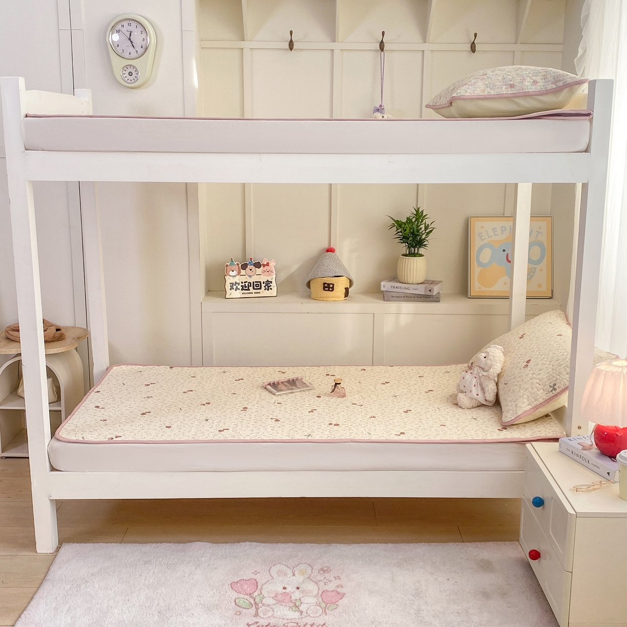 91家纺网 家纺一手货源 找家纺 康纳利 2026新款全棉床盖学生夹棉薄款床盖宿舍上下铺床垫三件套四季通用 相约