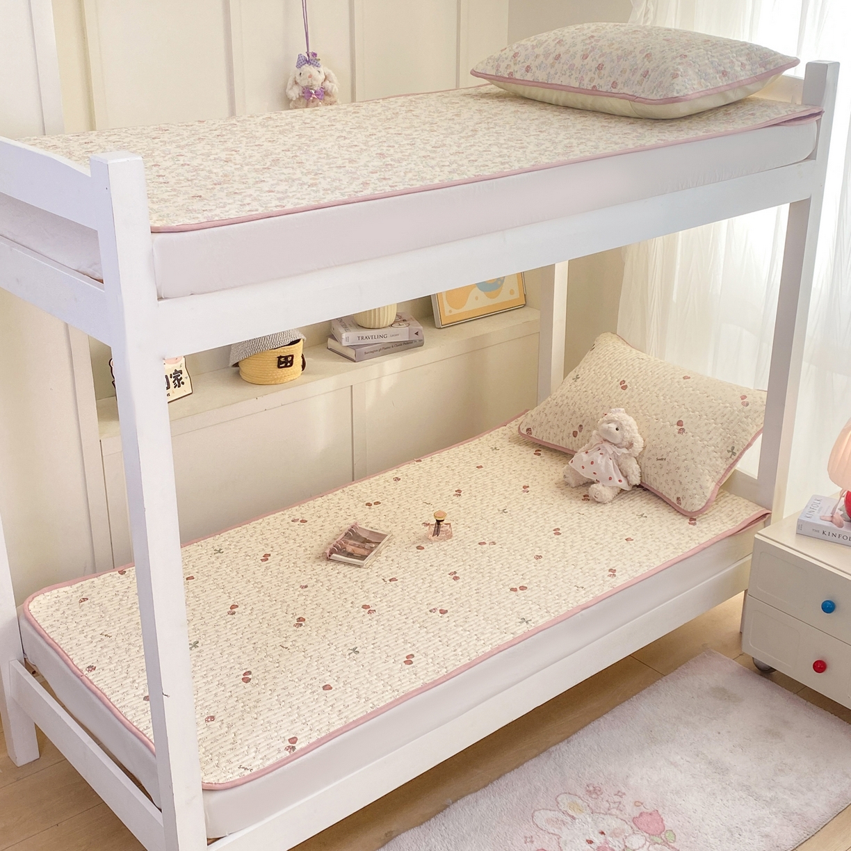 91家纺网 家纺一手货源 找家纺 康纳利 2026新款全棉床盖学生夹棉薄款床盖宿舍上下铺床垫三件套四季通用 相约