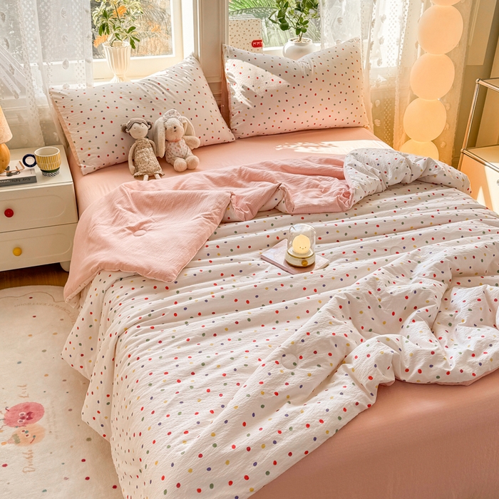 91家纺网 家纺一手货源 找家纺 丽美人家纺 2026春夏新款简单款皱皱纱夏被夏凉被空调被 彩色波点