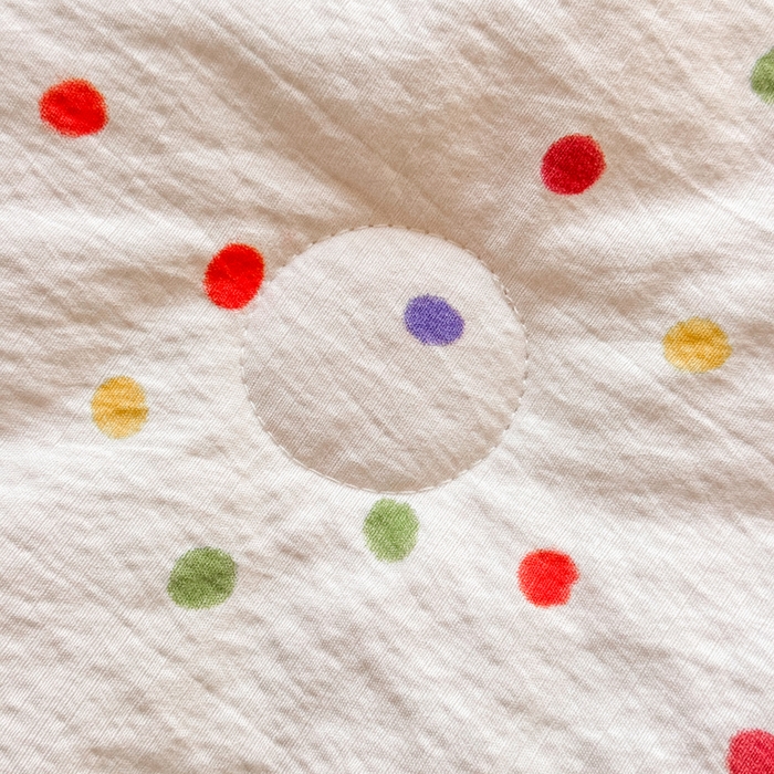 91家纺网 家纺一手货源 找家纺 丽美人家纺 2026春夏新款简单款皱皱纱夏被夏凉被空调被 彩色波点