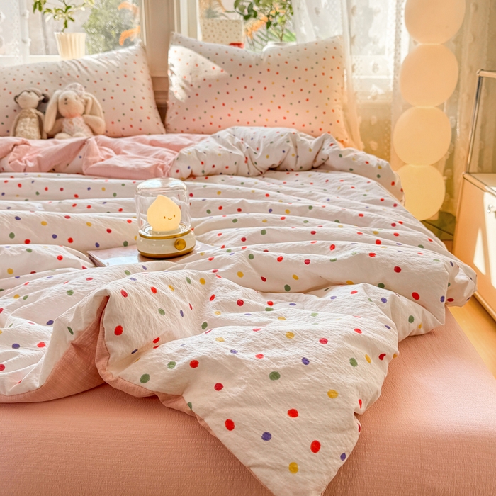 91家纺网 家纺一手货源 找家纺 丽美人家纺 2026春夏新款简单款皱皱纱夏被夏凉被空调被 彩色波点