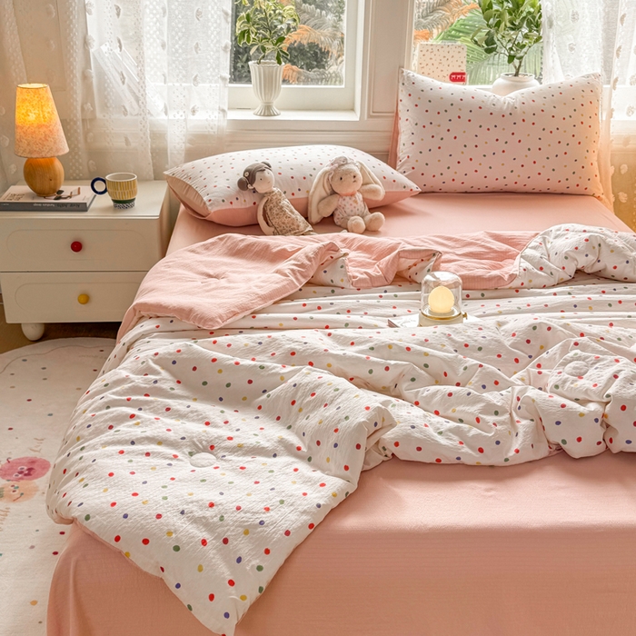 91家纺网 家纺一手货源 找家纺 丽美人家纺 2026春夏新款简单款皱皱纱夏被夏凉被空调被 彩色波点