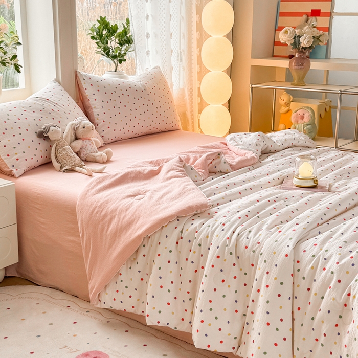 91家纺网 家纺一手货源 找家纺 丽美人家纺 2026春夏新款简单款皱皱纱夏被夏凉被空调被 彩色波点