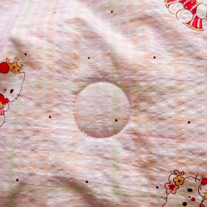 91家纺网 家纺一手货源 找家纺 丽美人家纺 2026春夏新款简单款皱皱纱夏被夏凉被空调被 粉格猫咪