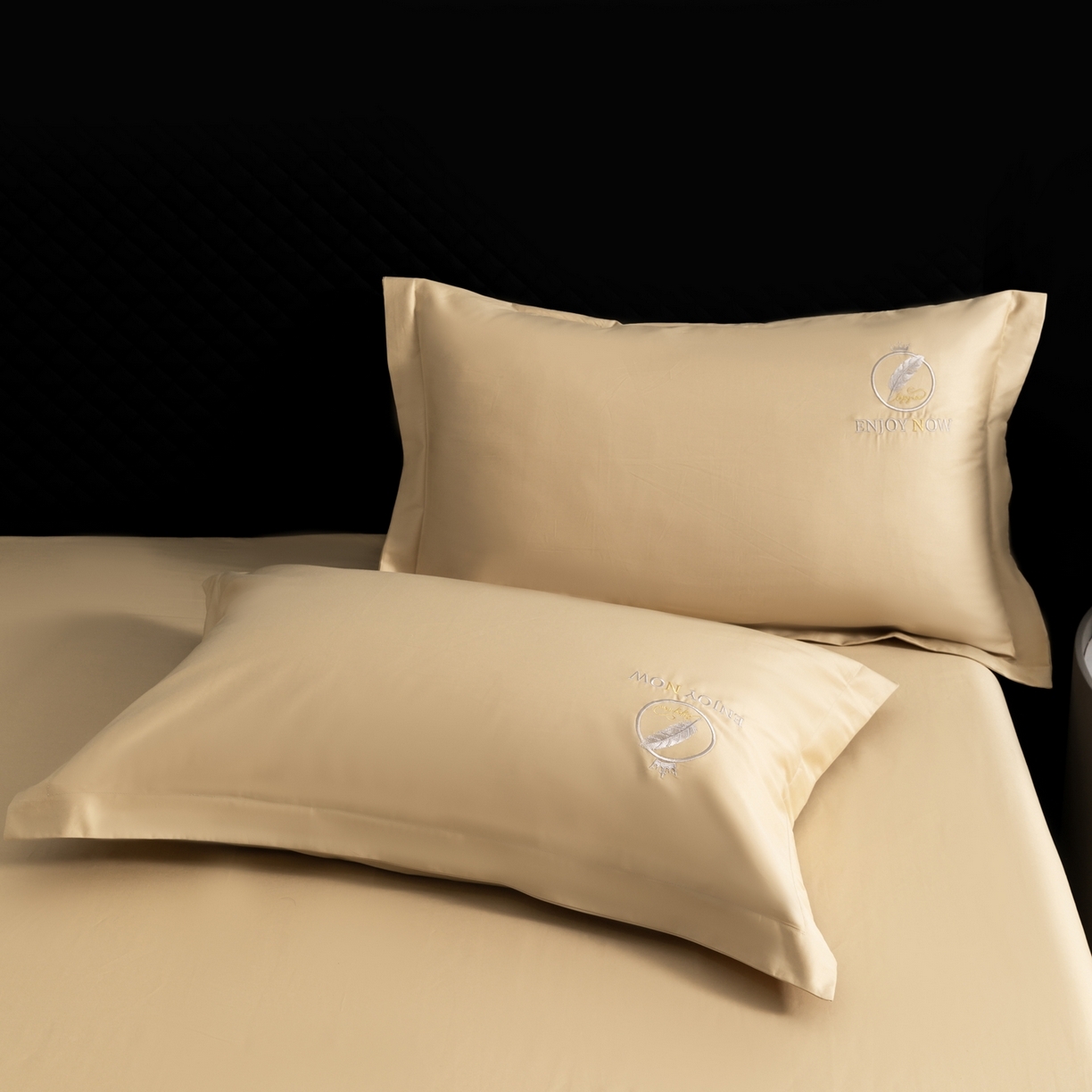 91家纺网 家纺一手货源 找家纺 宝时兰 2026新款全棉高支长绒棉纯色绣花刺绣四件套纯棉床单床笠款（高档礼盒包装）