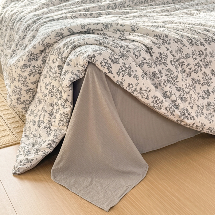 91家纺网 家纺一手货源 找家纺 丽美人家纺 2026春夏新款简单款皱皱纱夏被夏凉被空调被 花开漫漫