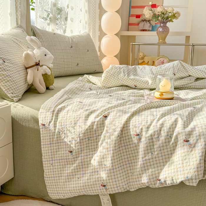 91家纺网 家纺一手货源 找家纺 丽美人家纺 2026春夏新款简单款皱皱纱夏被夏凉被空调被 腊肠狗