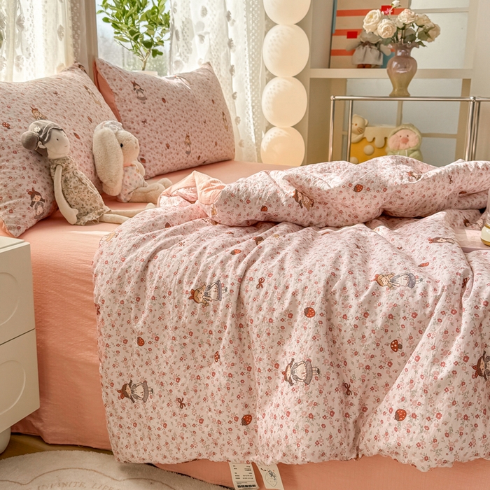 91家纺网 家纺一手货源 找家纺 丽美人家纺 2026春夏新款简单款皱皱纱夏被夏凉被空调被 玛丽