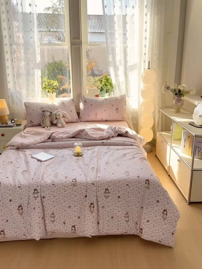 91家纺网 家纺一手货源 找家纺 丽美人家纺 2026春夏新款简单款皱皱纱夏被夏凉被空调被 玛丽