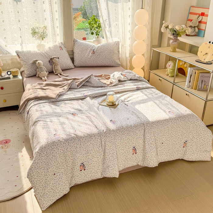 91家纺网 家纺一手货源 找家纺 丽美人家纺 2026春夏新款简单款皱皱纱夏被夏凉被空调被 时光