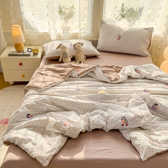 91家纺网 家纺一手货源 找家纺 丽美人家纺 2026春夏新款简单款皱皱纱夏被夏凉被空调被 时光