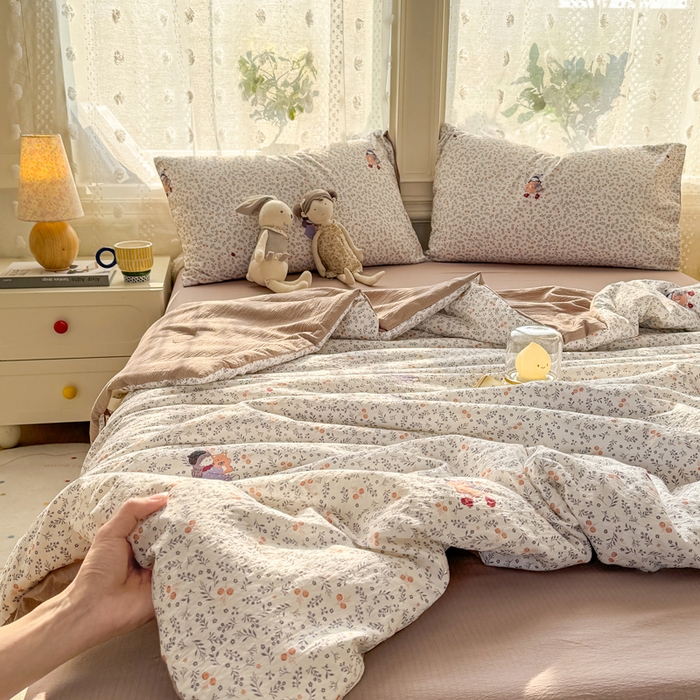 91家纺网 家纺一手货源 找家纺 丽美人家纺 2026春夏新款简单款皱皱纱夏被夏凉被空调被 时光