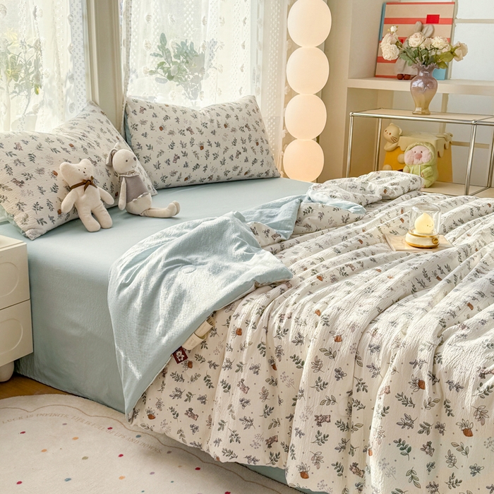 91家纺网 家纺一手货源 找家纺 丽美人家纺 2026春夏新款简单款皱皱纱夏被夏凉被空调被 紫雾叶兔