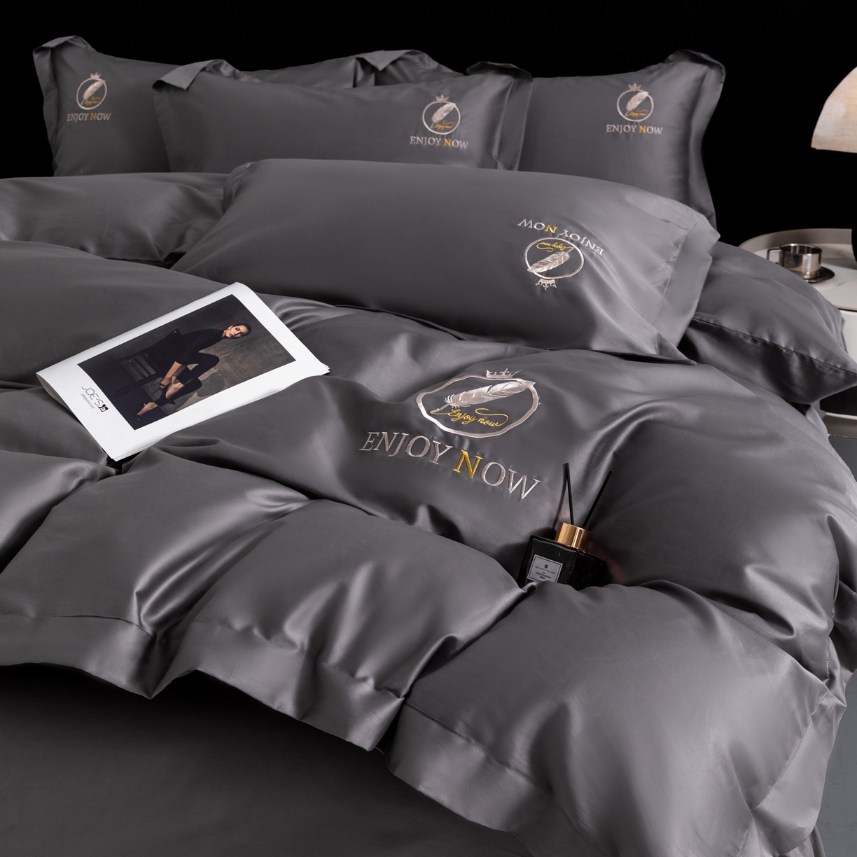 91家纺网 家纺一手货源 找家纺 宝时兰 2026新款全棉高支长绒棉纯色绣花刺绣四件套纯棉床单床笠款（高档礼盒包装）