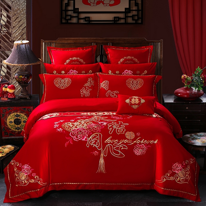 91家纺网 家纺一手货源 找家纺 （总）慕她家纺 慕她畅销款全棉纯棉婚庆四件套大红色刺绣结婚床上用品,爱意永恒,暗香 大红,百子迎亲,花蔓喜多 大红,花蔓喜多 粉色,花蔓喜多 雪青,花蔓喜多 玉色,皇家婚礼,皇室婚嫁,佳人情浓,浪漫爱情,浪漫婚礼 大红,浪漫婚礼 玉,龙凤百年,龙凤成双,龙凤贺喜,龙凤蜜语,龙凤齐眉,龙凤情深,龙腾凤舞,玫瑰蜜语,盘龙舞凤,盘龙戏凤,盘龙逸凤,卿卿我我,情定一生,丘比特,雀之蜜语,双喜良缘,送福百子,我们结婚啦,喜事多多,幸福花开,永结同心,保证书,浪漫景色,欧典风情,千禧之恋,情有独钟,世纪之恋,喜事满屋,形影不离,幸福有约,永恒之恋,缘定今生,约会春天,真爱永恒,最强喜事