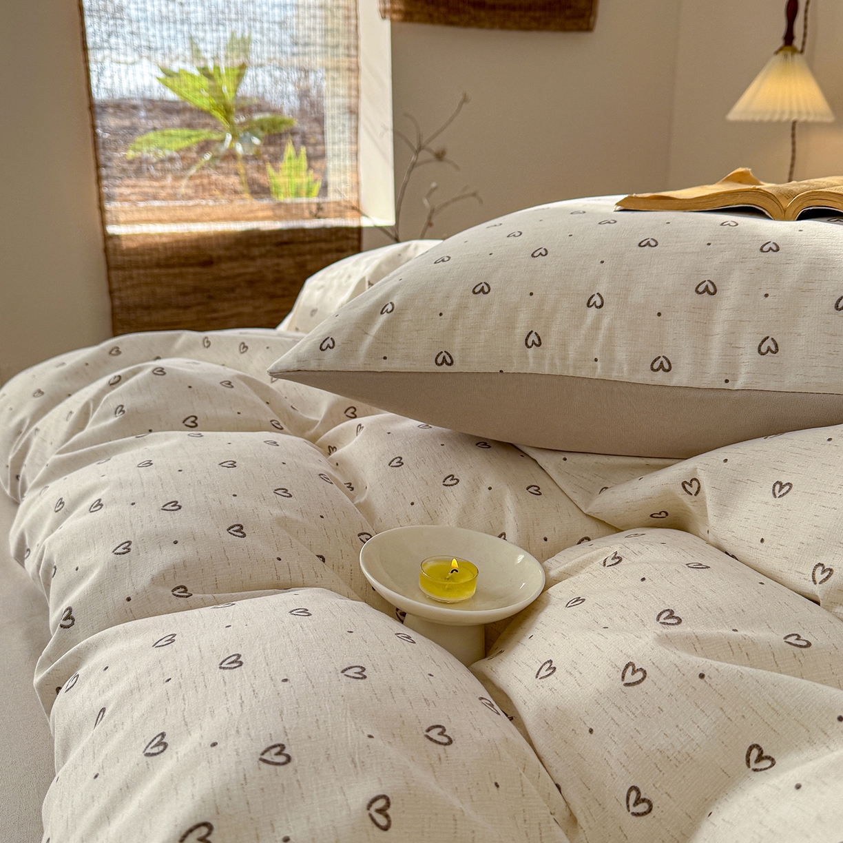 91家纺网 家纺一手货源 找家纺 铺尚美家纺 2026春夏新品色织棉麻棉纱小露麻系列皱皱纱四件套 小心心