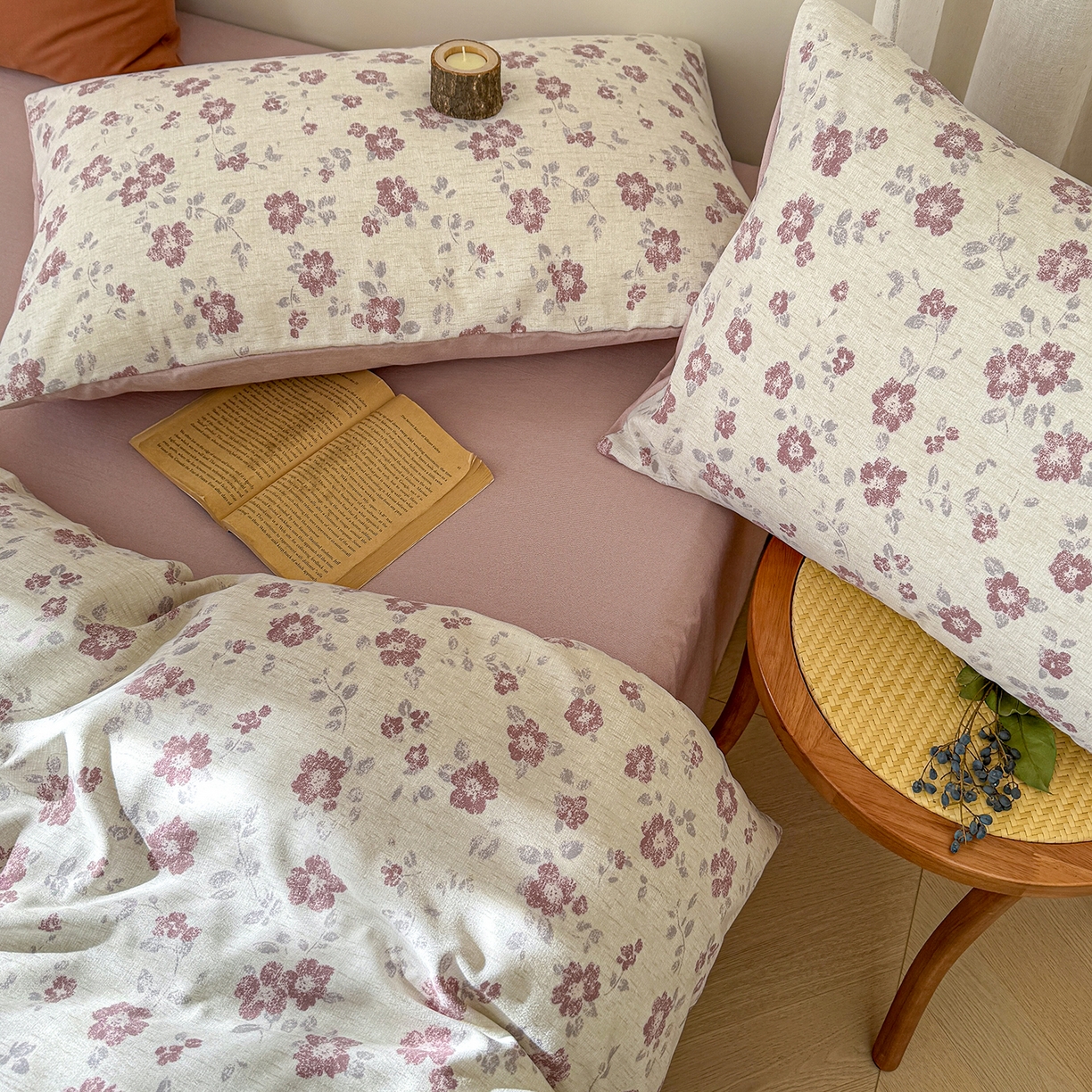 91家纺网 家纺一手货源 找家纺 铺尚美家纺 2026春夏新品色织棉麻棉纱小露麻系列皱皱纱四件套 花香满园