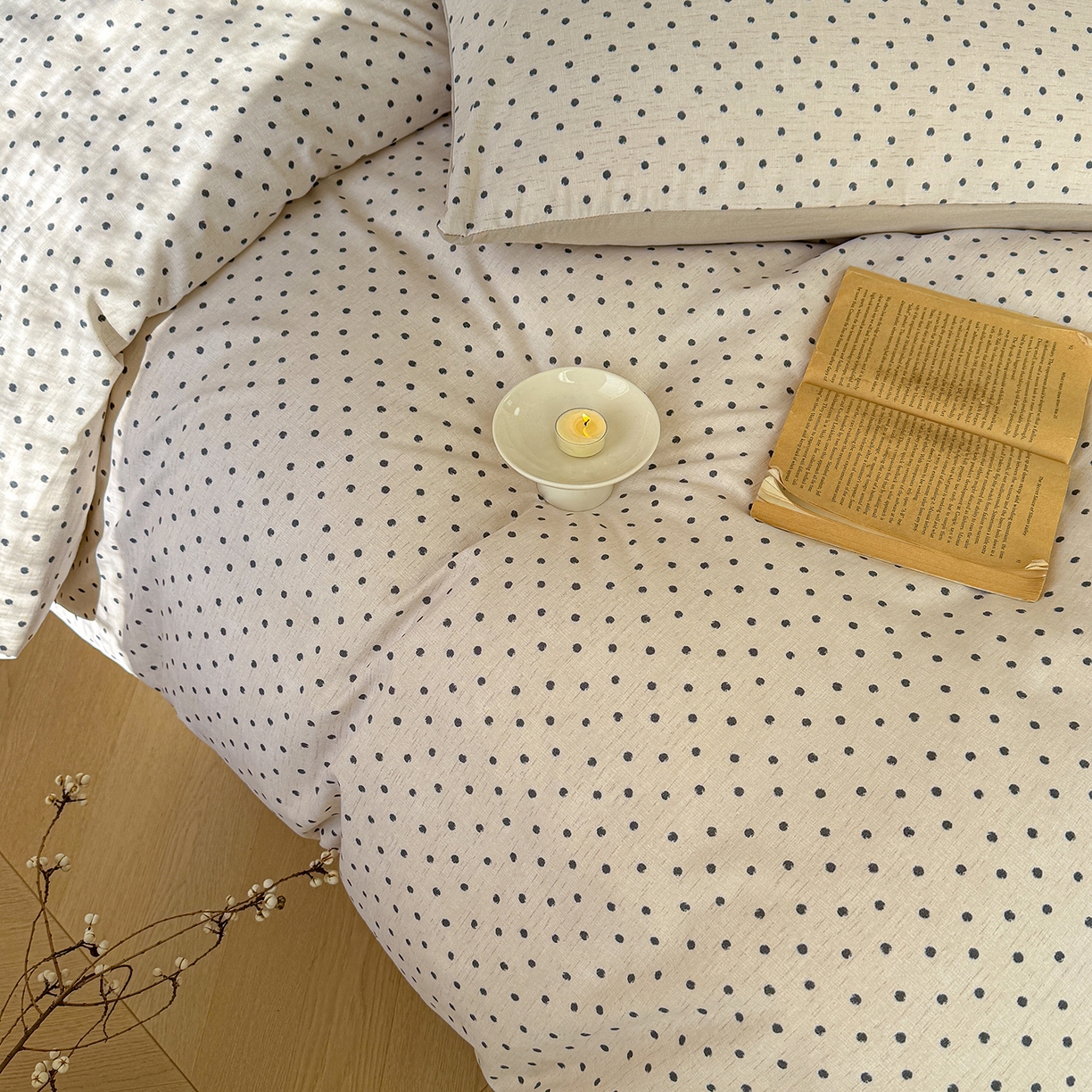 91家纺网 家纺一手货源 找家纺 铺尚美家纺 2026春夏新品色织棉麻棉纱小露麻系列皱皱纱四件套 清新波点