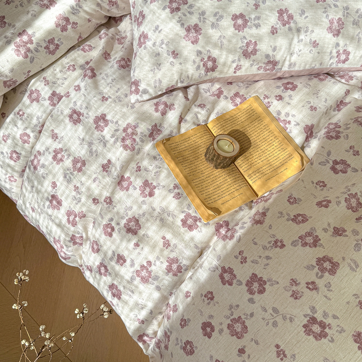 91家纺网 家纺一手货源 找家纺 铺尚美家纺 2026春夏新品色织棉麻棉纱小露麻系列皱皱纱四件套 花香满园