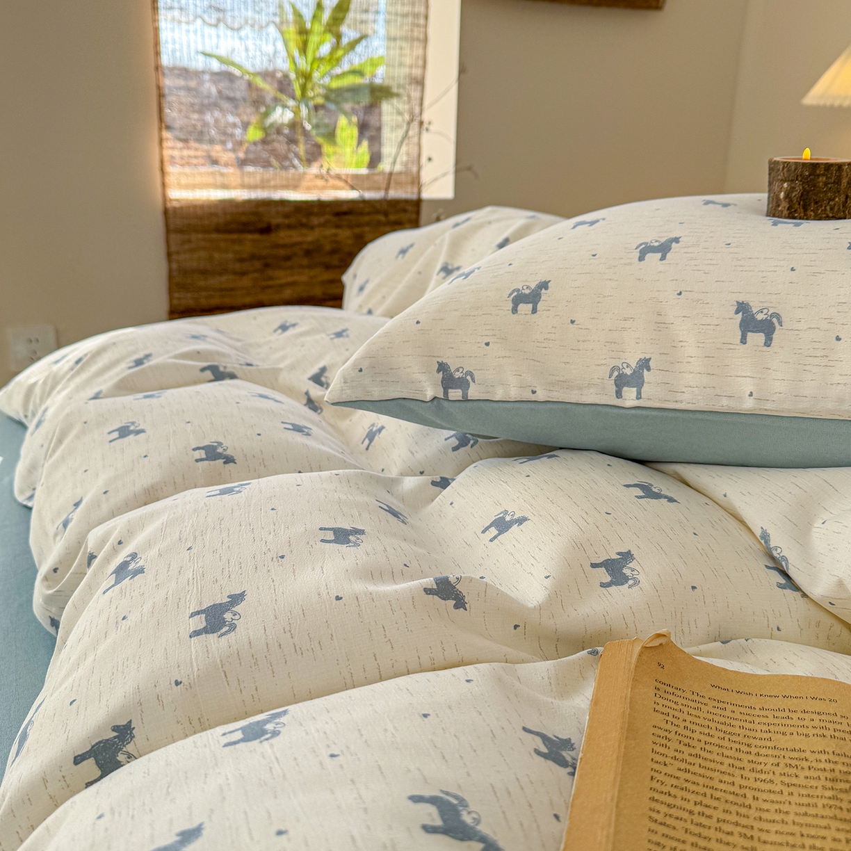 91家纺网 家纺一手货源 找家纺 铺尚美家纺 2026春夏新品色织棉麻棉纱小露麻系列皱皱纱四件套 小飞马蓝