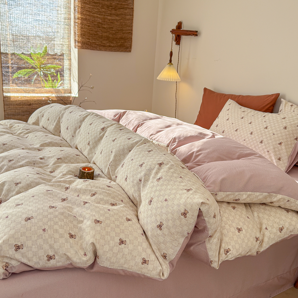 91家纺网 家纺一手货源 找家纺 铺尚美家纺 2026春夏新品色织棉麻棉纱小露麻系列皱皱纱四件套 棋盘格小熊