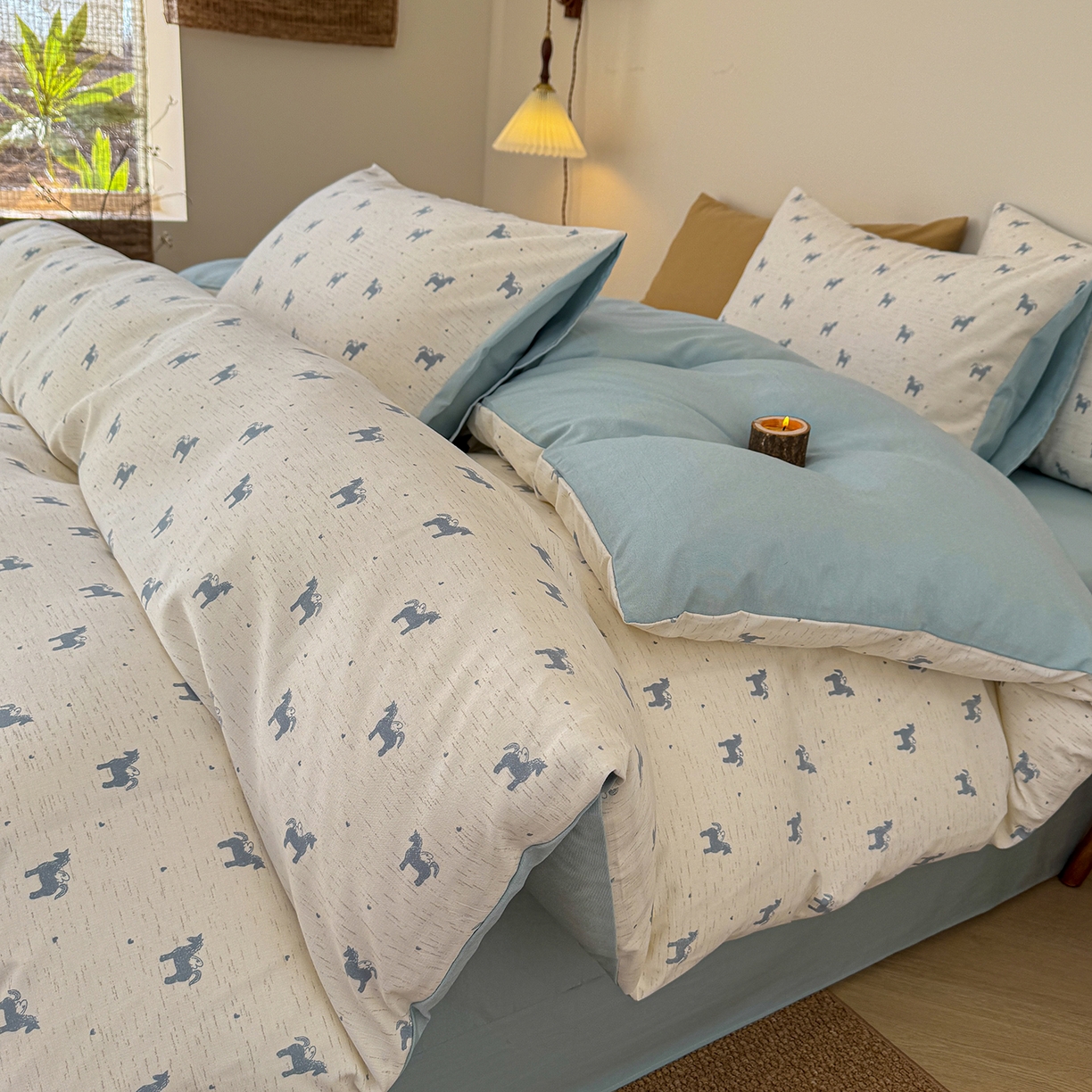 91家纺网 家纺一手货源 找家纺 铺尚美家纺 2026春夏新品色织棉麻棉纱小露麻系列皱皱纱四件套 小飞马蓝