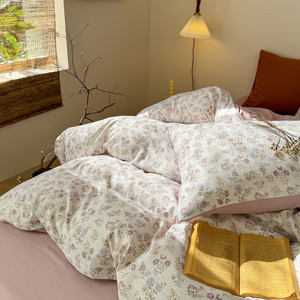 91家纺网 家纺一手货源 找家纺 铺尚美家纺 2026春夏新品色织棉麻棉纱小露麻系列皱皱纱四件套 春风里