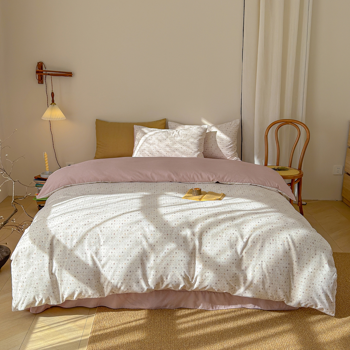 91家纺网 家纺一手货源 找家纺 铺尚美家纺 2026春夏新品色织棉麻棉纱小露麻系列皱皱纱四件套 时光点点