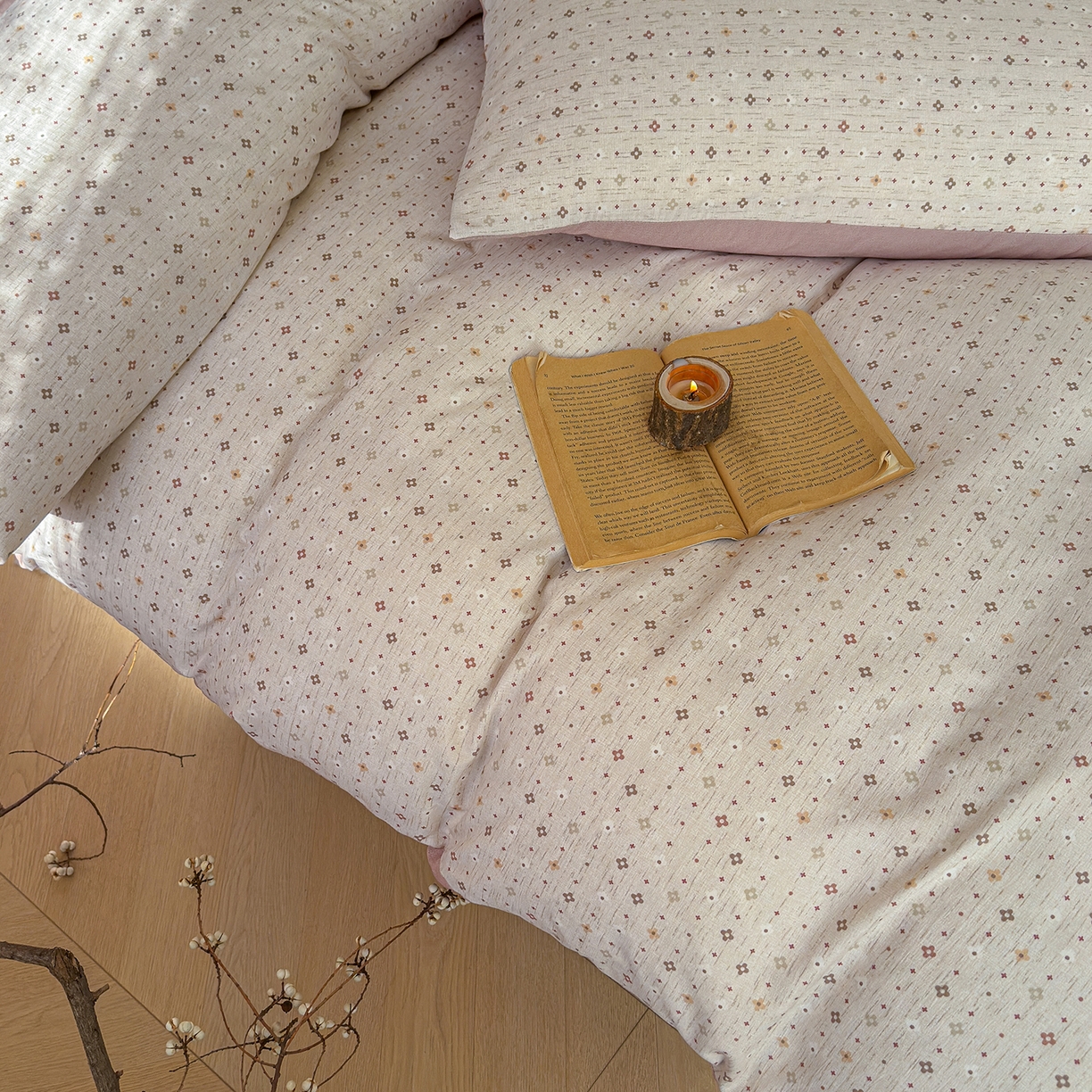 91家纺网 家纺一手货源 找家纺 铺尚美家纺 2026春夏新品色织棉麻棉纱小露麻系列皱皱纱四件套 时光点点