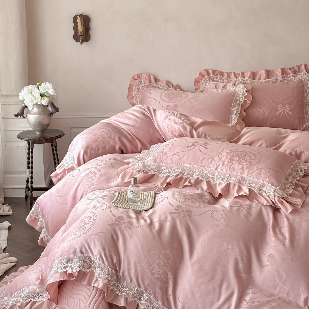 91家纺网 家纺一手货源 找家纺 （总）首尔家纺 2026新款花边夹棉床盖四件套厚织提花款系列-提供买家秀