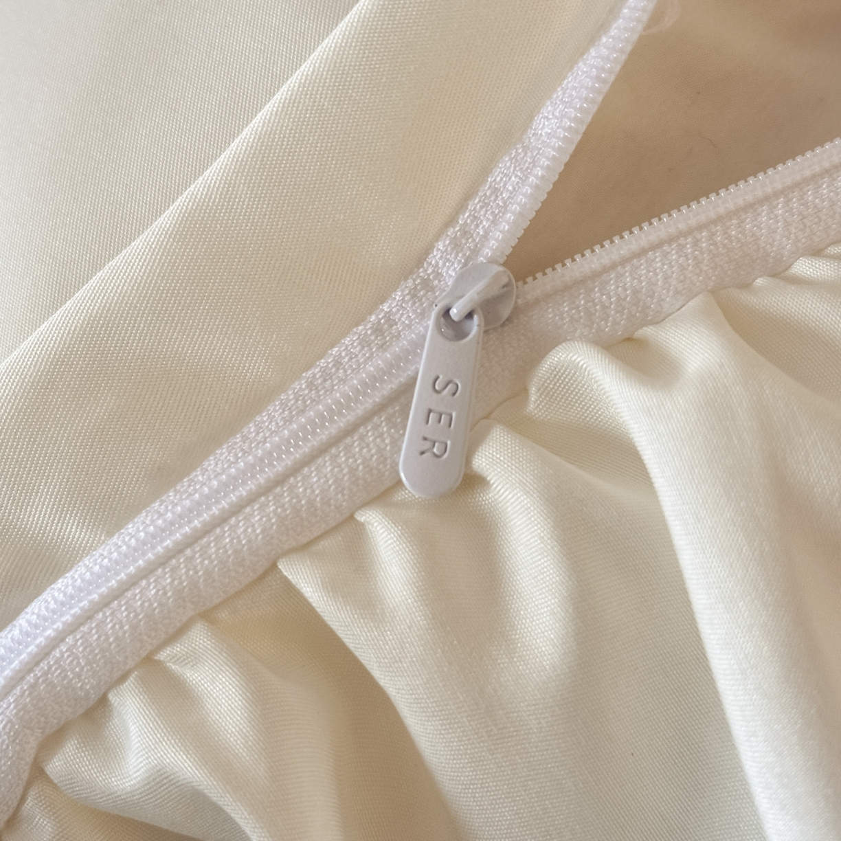 91家纺网 家纺一手货源 找家纺 首尔家纺 2026新款花边夹棉床盖四件套厚织提花款系列-提供买家秀 浮生若梦-米白