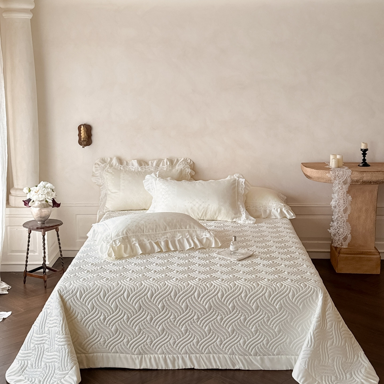 91家纺网 家纺一手货源 找家纺 首尔家纺 2026新款花边夹棉床盖四件套厚织提花款系列-提供买家秀 浮生若梦-米白