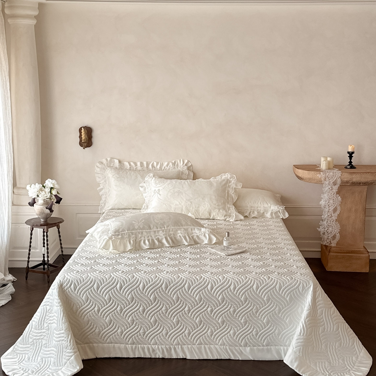 91家纺网 家纺一手货源 找家纺 首尔家纺 2026新款花边夹棉床盖四件套厚织提花款系列-提供买家秀 秘境-米白