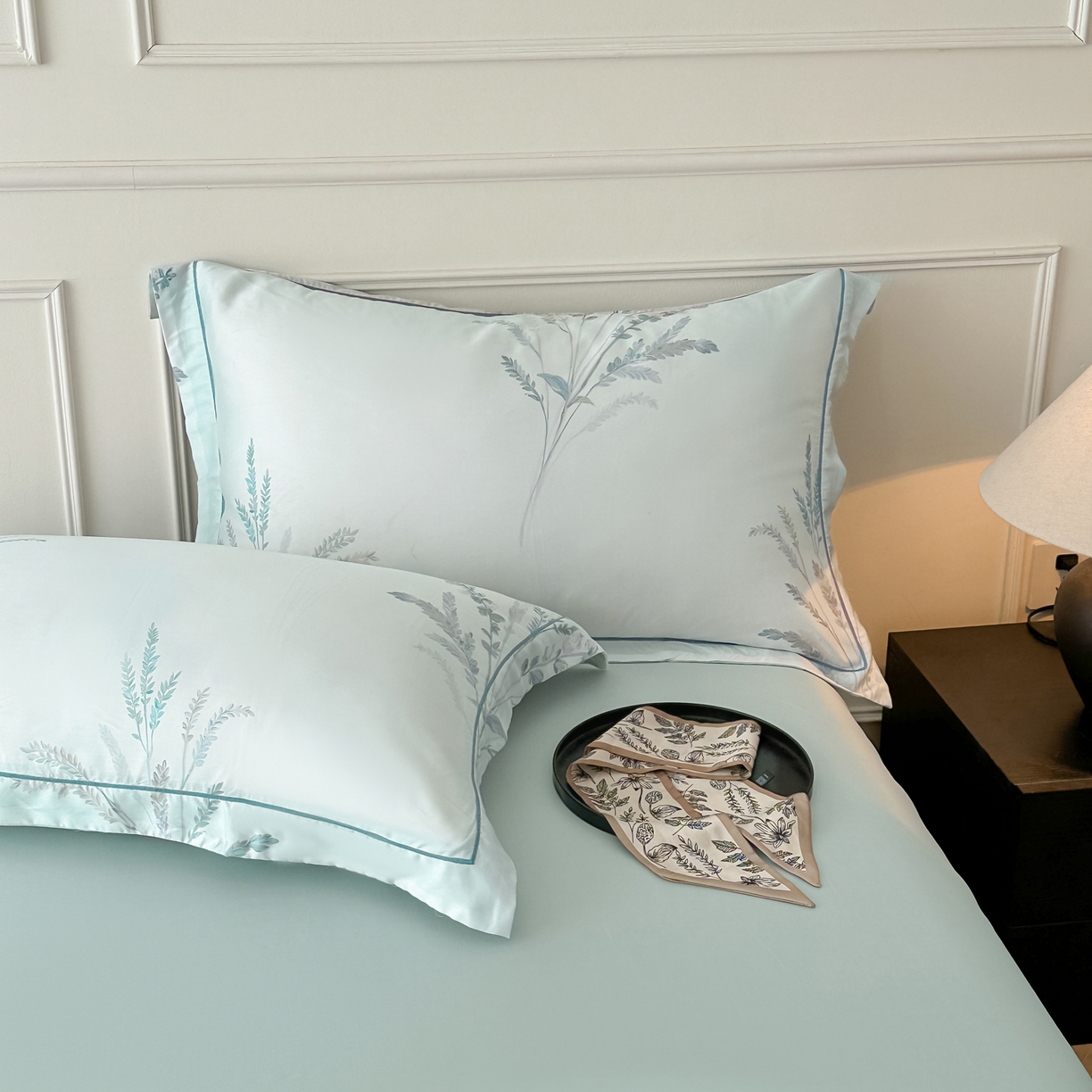 91家纺网 家纺一手货源 找家纺 启航家居 2026新款春夏天丝莱赛尔数码印花四件套 池禾韵兰