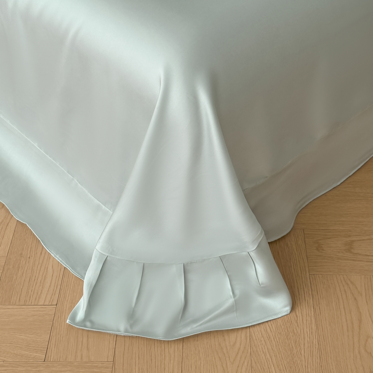 91家纺网 家纺一手货源 找家纺 启航家居 2026新款春夏天丝莱赛尔数码印花四件套 梦境之翼兰