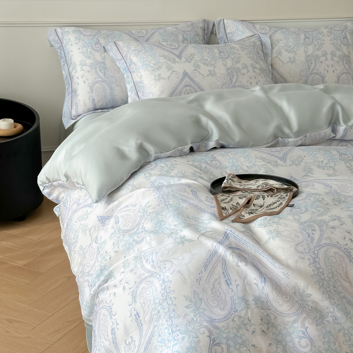 91家纺网 家纺一手货源 找家纺 启航家居 2026新款春夏天丝莱赛尔数码印花四件套 梦境之翼兰