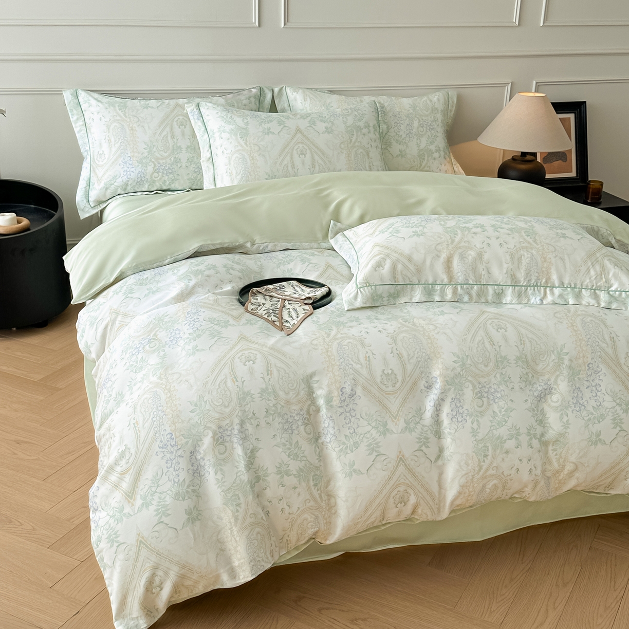 91家纺网 家纺一手货源 找家纺 启航家居 2026新款春夏天丝莱赛尔数码印花四件套 梦境之翼绿