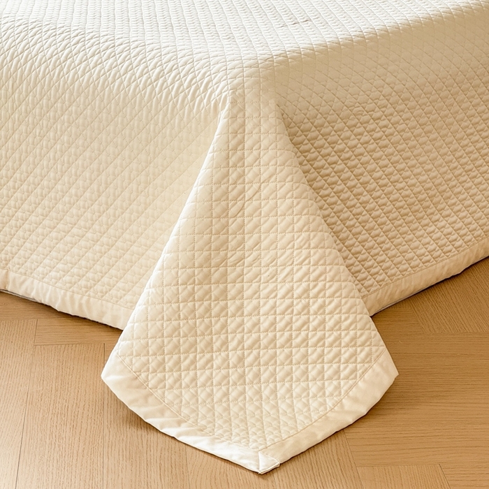 91家纺网 家纺一手货源 找家纺 法芙娜家纺 2026新款100S长绒棉床盖三件套 米黄