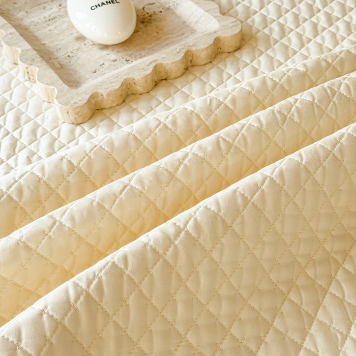 91家纺网 家纺一手货源 找家纺 法芙娜家纺 2026新款100S长绒棉床盖三件套 米黄