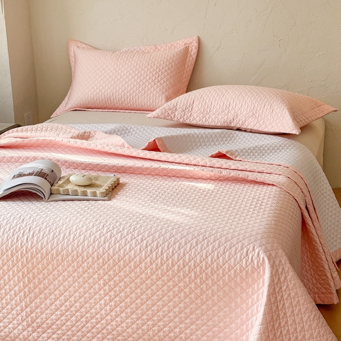 91家纺网 家纺一手货源 找家纺 法芙娜家纺 2026新款100S长绒棉床盖三件套 浅粉