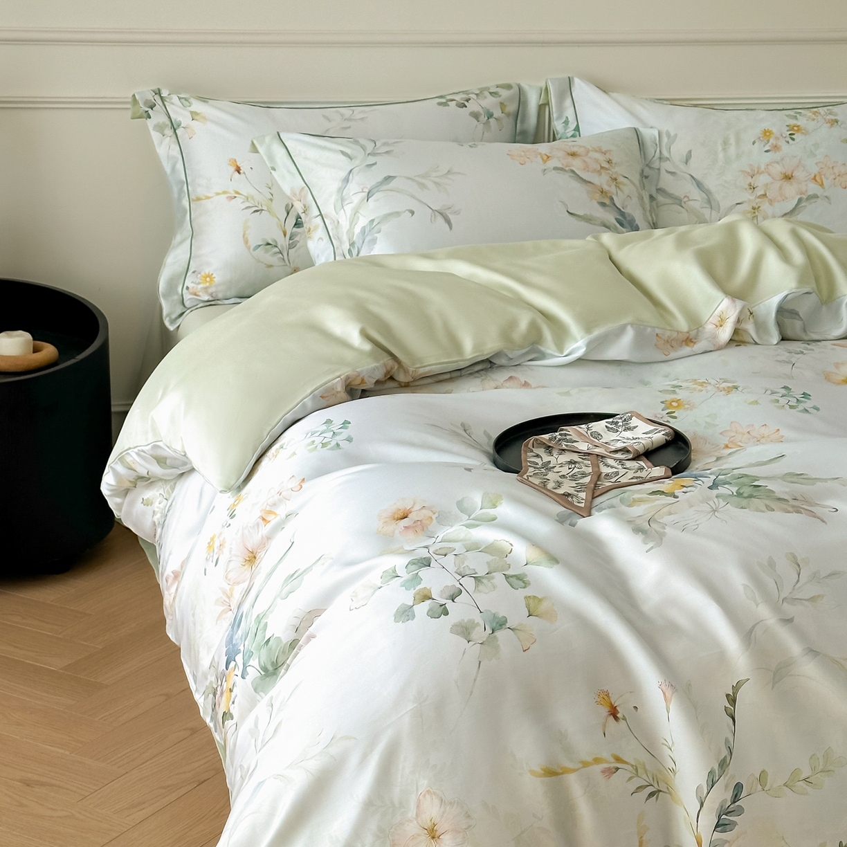 91家纺网 家纺一手货源 找家纺 启航家居 2026新款春夏天丝莱赛尔数码印花四件套 烟花间绿