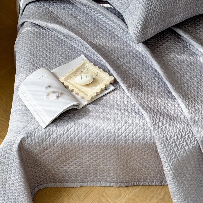 91家纺网 家纺一手货源 找家纺 法芙娜家纺 2026新款100S长绒棉床盖三件套 深灰