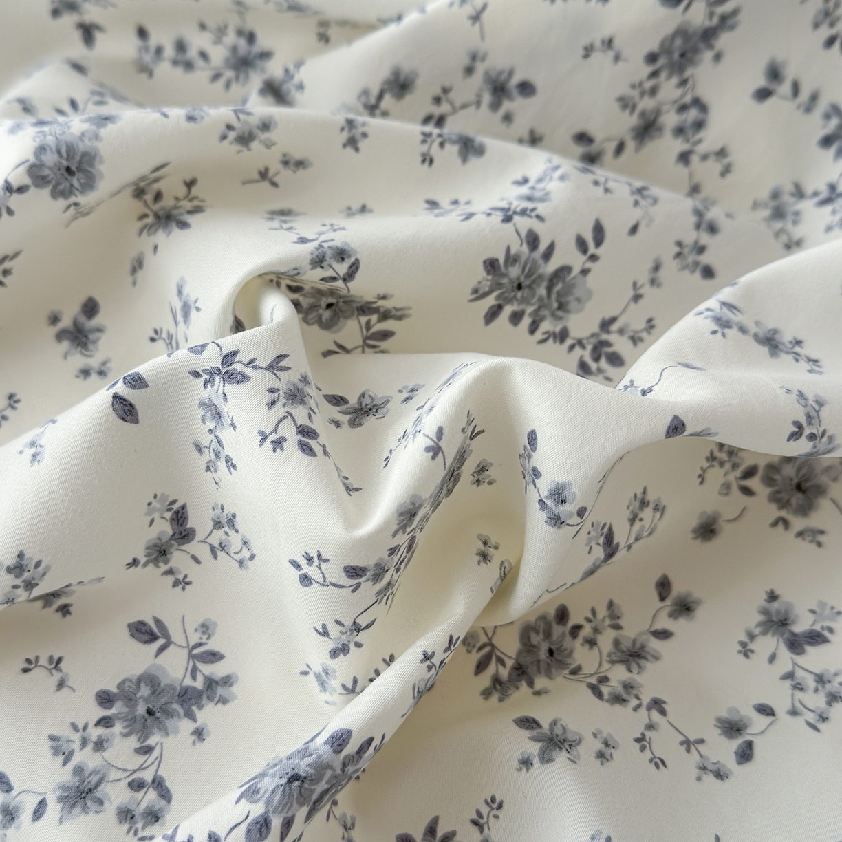 91家纺网 家纺一手货源 找家纺 铺尚美家纺 2026新款田园韩版花边款小碎花古法水洗仿棉A类云感棉四件套 花间梦